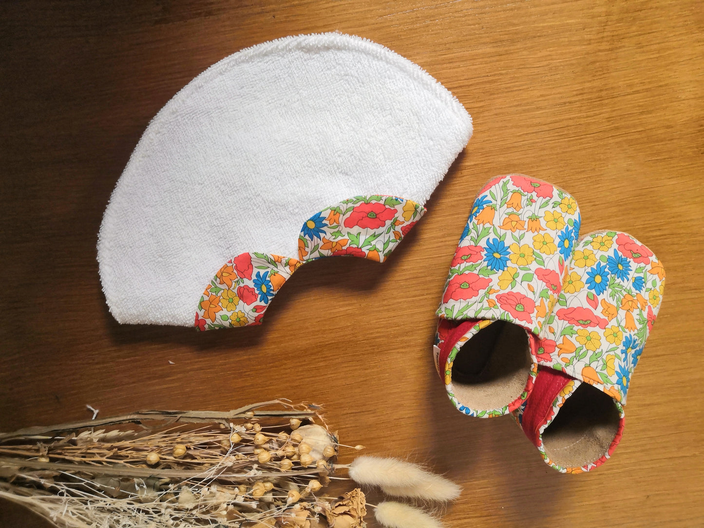 Chaussons bébé en cuir & liberty
