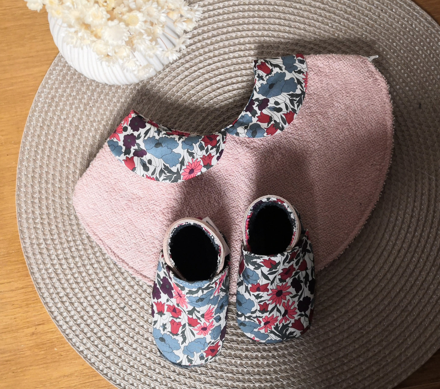 Chaussons bébé en cuir & liberty